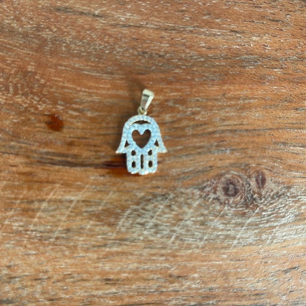Hand of Fatima gold with pivet diamonds purchase in Italy